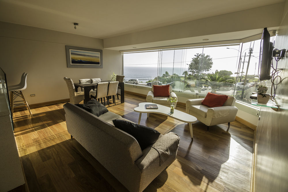 Stylish Ocean View Private Apartment Лима Екстериор снимка